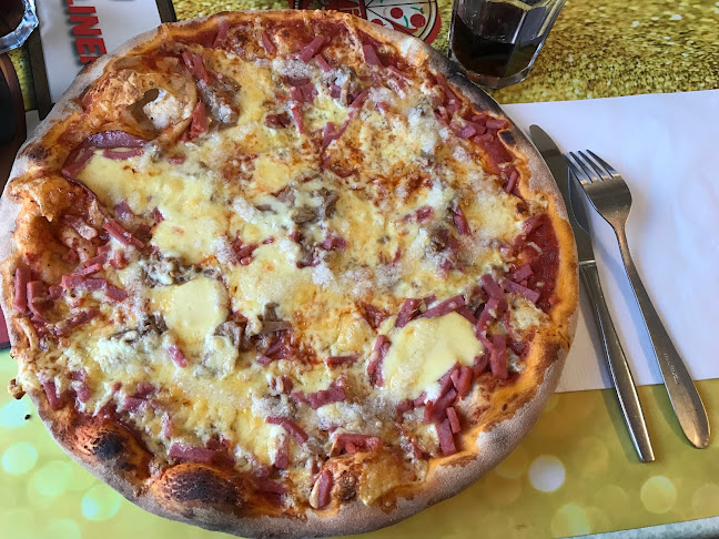 https://www.mosapizzeria.fi/