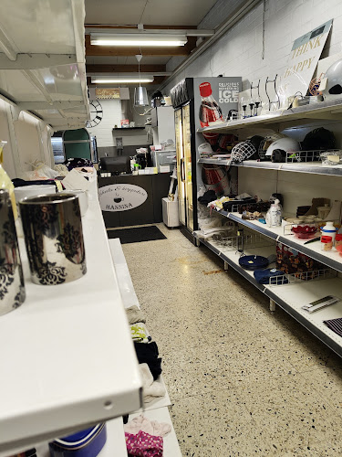 Opinii despre Kahvila & kirpputori Hannina în Orimattila - Ravintola-ala