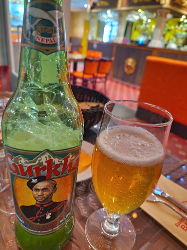 Comentarii opinii despre Base Camp