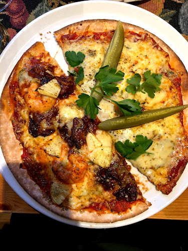 Weeruska Phone number