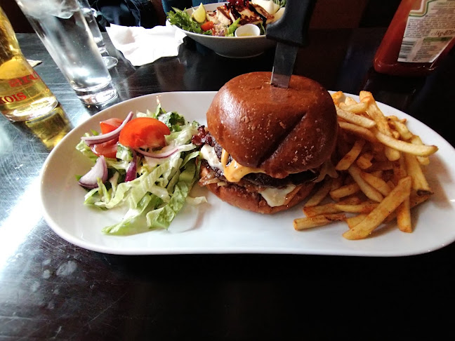 Ravintola Pallogrilli - Ravintola-ala