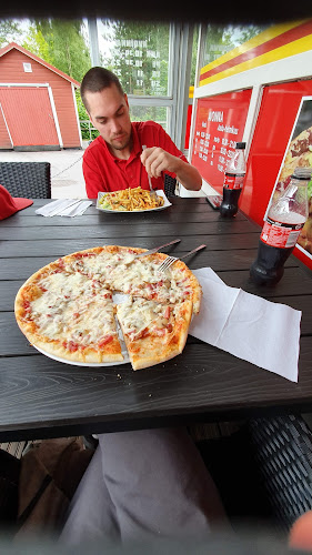 Gala Kebab Pizzeria - Ravintola-ala