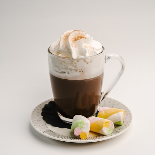 Loft Cafe & Snacks Shop