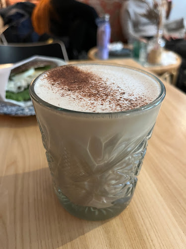 Ihana Kahvila Baari Open Times