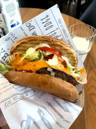 Comentarii opinii despre Harrin Grilli-Kahvio oy