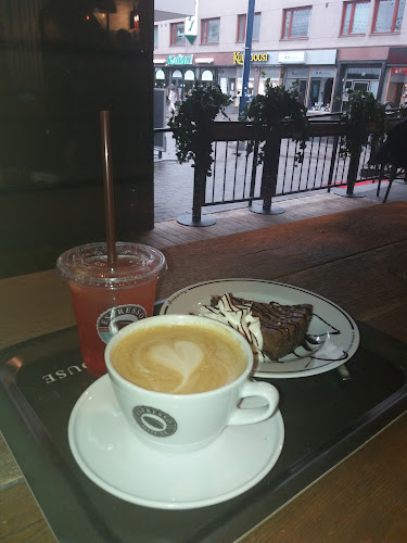 Opinii despre Espresso House Kauppakatu JKL în Jyväskylä - Ravintola-ala