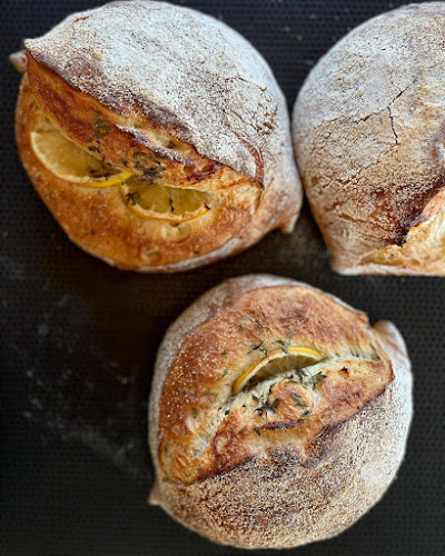 Comentarii opinii despre Aroma Leipomo & Konditoria Koivulahti