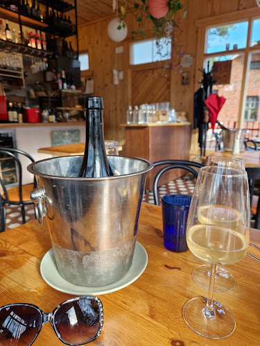 Comentarii opinii despre Casa Haga