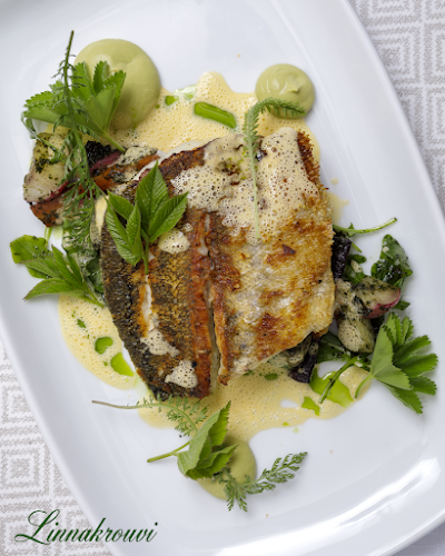 Kesäravintola Linnakrouvi - Ravintola-ala