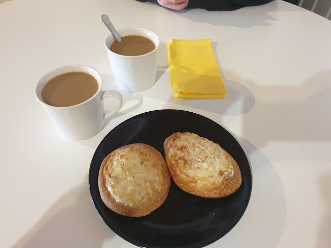 Leipomo-Kahvila Pulla Pulju Oy Phone number