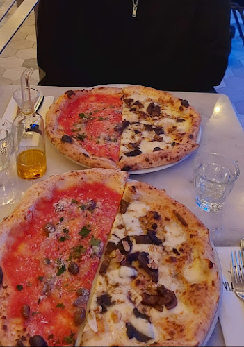 Opinii despre Pizzeria Via Tribunali în Helsinki - Ravintola-ala