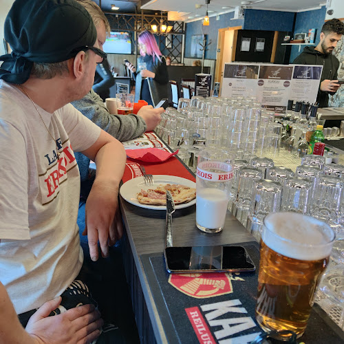 Naukkaava Käki - Ravintola-ala