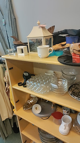 Pinkki Taivas Putiikki Kirpputori - Ravintola-ala