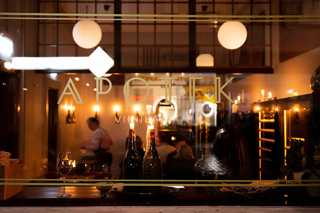 Viinibaari Apotek / Wine Bar Apotek