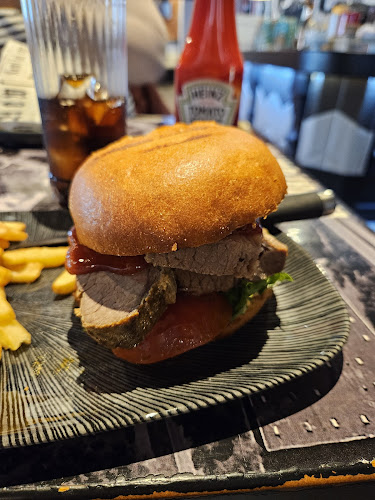 Wanda's Kitchen & Lounge - Ravintola-ala