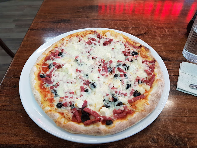 Opinii despre Malmintorin Pizzeria în Helsinki - Ravintola-ala