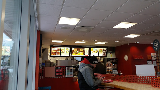 https://www.mcdonalds.com/fi/fi-fi/location/hollola/hollola/80.html