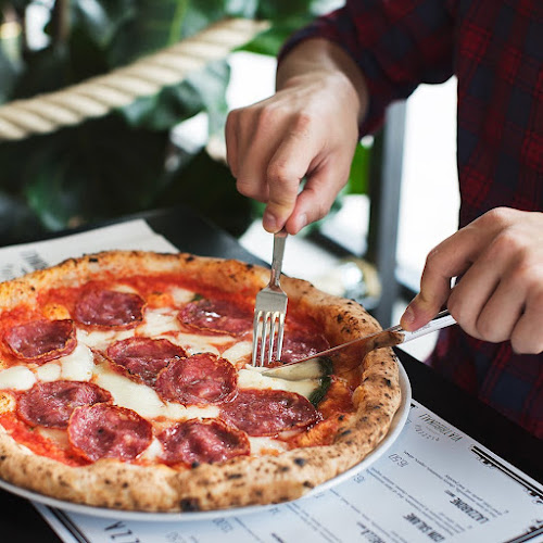 Pizzeria Via Tribunali Kallio - Helsinki