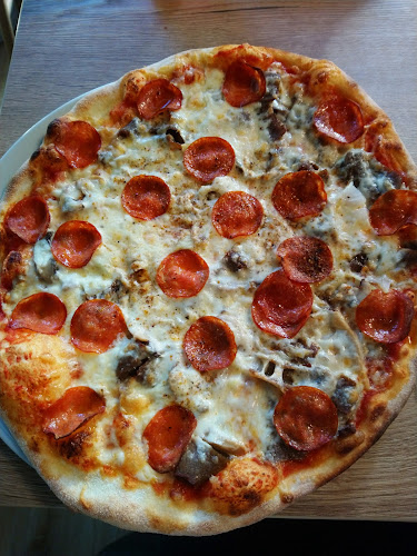 Comentarii opinii despre Pizza Service Kirkkonummi