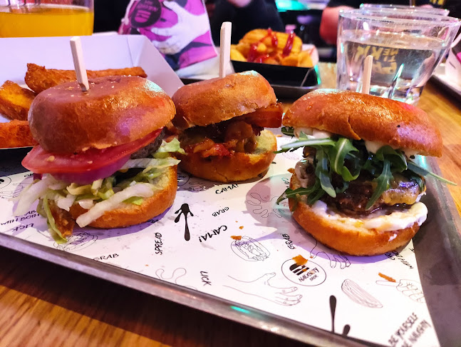 Comentarii opinii despre Naughty Brgr Sello