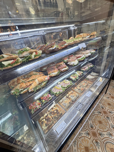 Robert’s coffee Bubbles Corner - Ravintola-ala