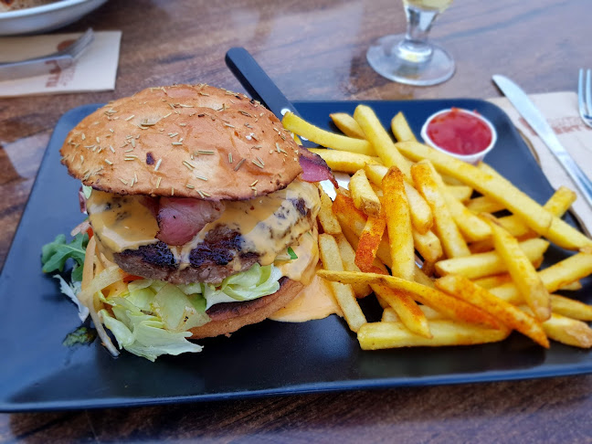 Rantakerttu - Ravintola-ala