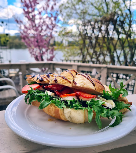 Art Cafe Taideterassi - Helsinki