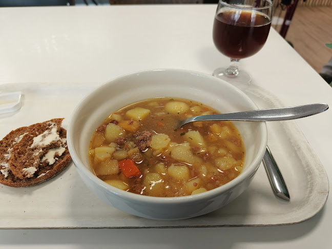 Opinii despre Kahvila-konditoria Hanna & Kerttu, Seinäjoen keskussairaala în Seinäjoki - Ravintola-ala