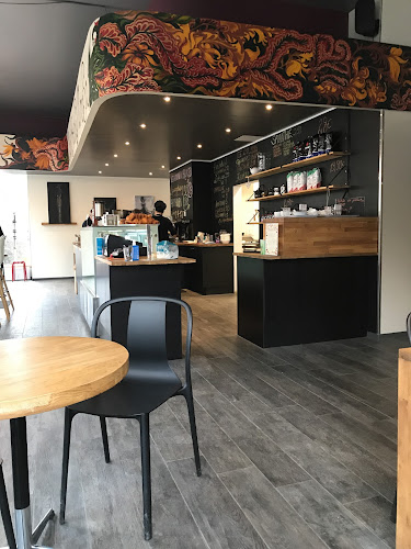 Comentarii opinii despre Cafe & Bakery Mimosa