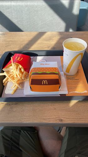Comentarii opinii despre McDonald's Helsinki Meilahti
