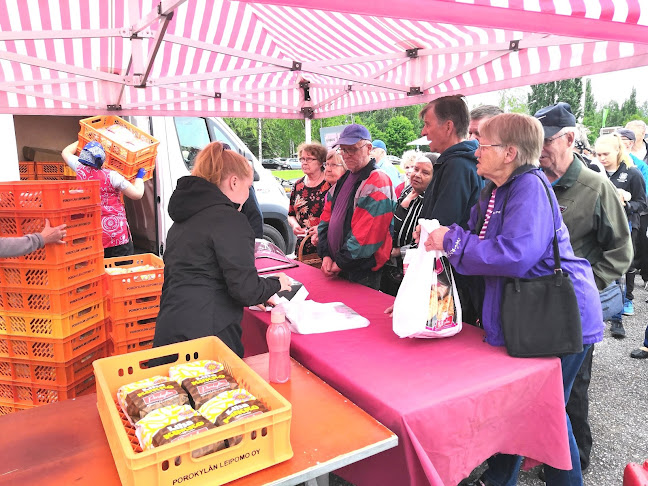 Comentarii opinii despre Porokylän Leipomo Oy, Kevätniemen yksikkö ja myymälä