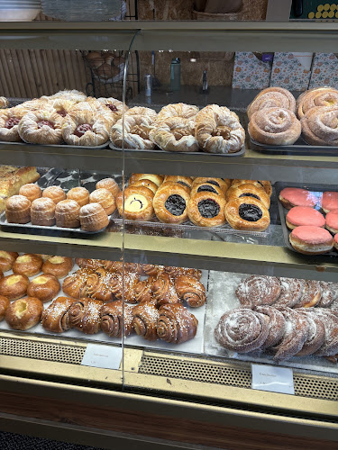 Leipomo Emilie - Ravintola-ala