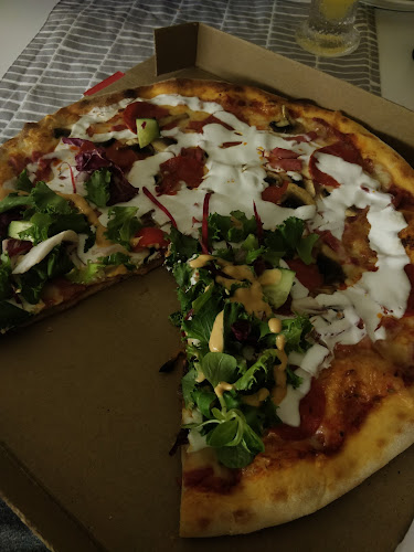 Vartiokylä Pizzeria - Helsinki