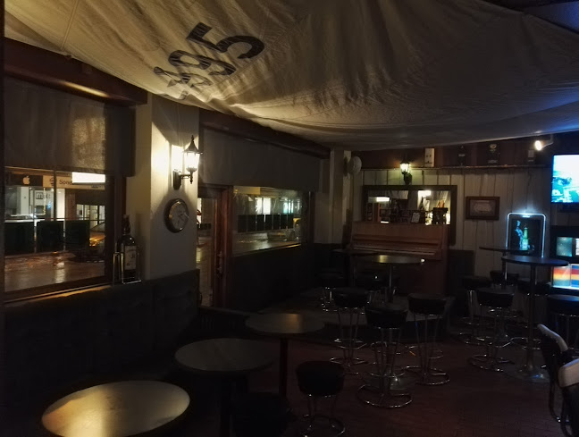 FRIENDS PUB - Ravintola-ala