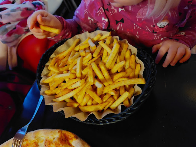 Opinii despre Kankaanpään Ege Kebab & Pizzeria în Kankaanpää - Ravintola-ala