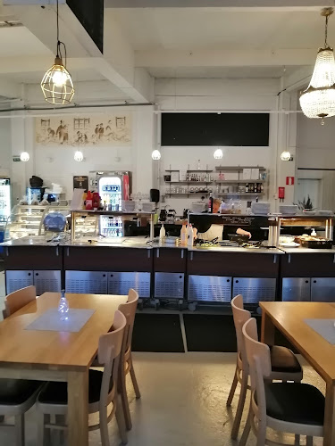 Lounaskahvila Veturitalli Oy - Ravintola-ala