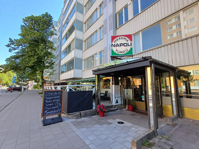 Pizzeria Napoli (SULJETTU, toimii nykyään nimellä Ravintola Napoli)