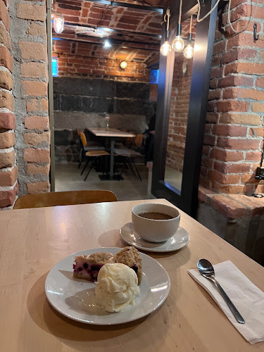 Valkoinen Puu Café & Shop - Ravintola-ala