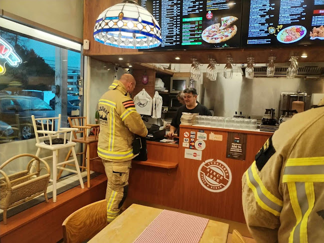 Comentarii opinii despre Vuosaaren Kebab Pizza