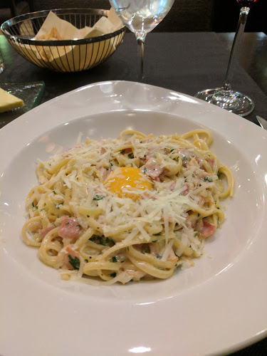 Comentarii opinii despre Holiday Inn Open Lobby Restaurant