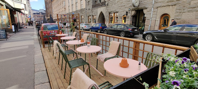 Grape Wine Bar & Tasting Room - Ravintola-ala