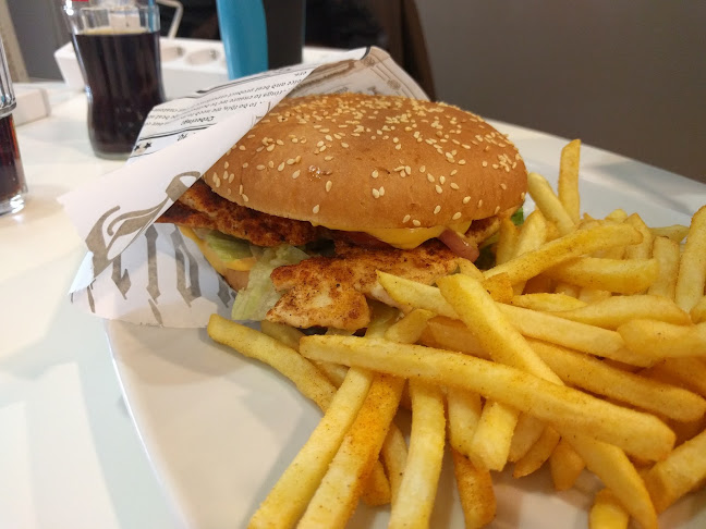 Comentarii opinii despre Itäväylän Bensis