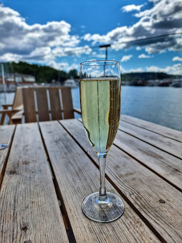 Opinii despre Piano-paviljonki în Lahti - Ravintola-ala