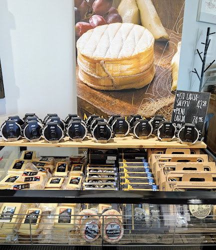 Comentarii opinii despre Herkkujuustola Oy