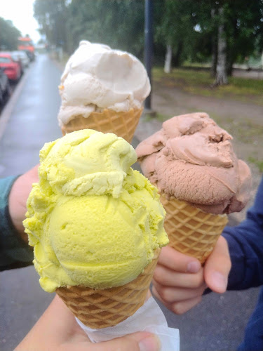 Opinii despre Helsingin Jäätelötehdas, Taivallahden myyntipiste în Helsinki - Ravintola-ala