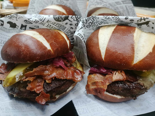 Opinii despre Vintage Sport Cafe / Hotelli Tikkurila în Vantaa - Ravintola-ala