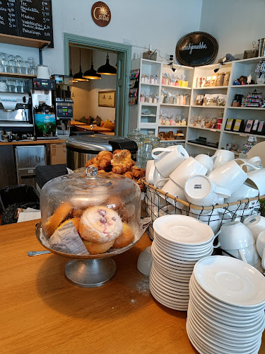 Comentarii opinii despre Café Carré