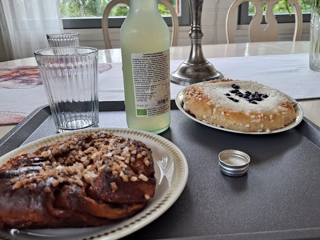 Comentarii opinii despre Antiikkikahvila ja teehuone Siiri