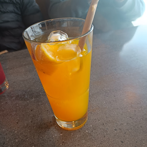 Hella Street Food Co. - Ravintola-ala