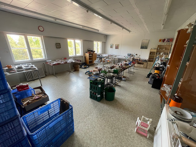 Comentarii opinii despre Osto- ja myyntiliike Sampola